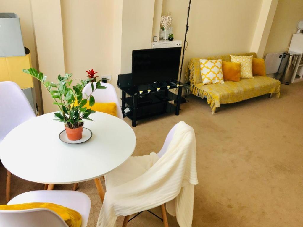 Eastbourne Beach Pier Apartment 部屋 写真