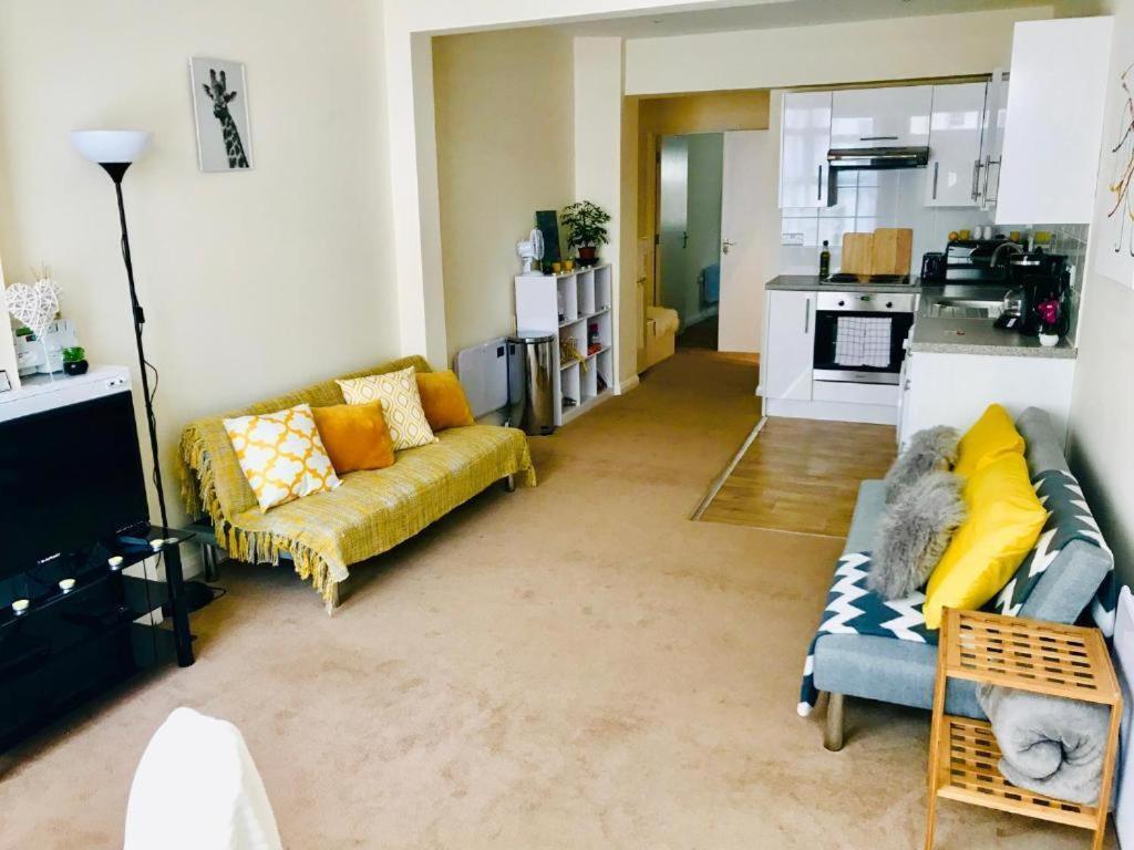 Eastbourne Beach Pier Apartment 部屋 写真