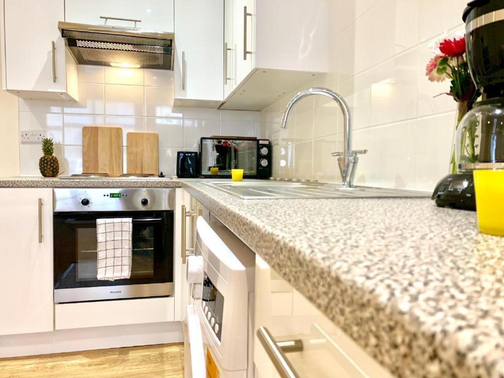 Eastbourne Beach Pier Apartment 部屋 写真